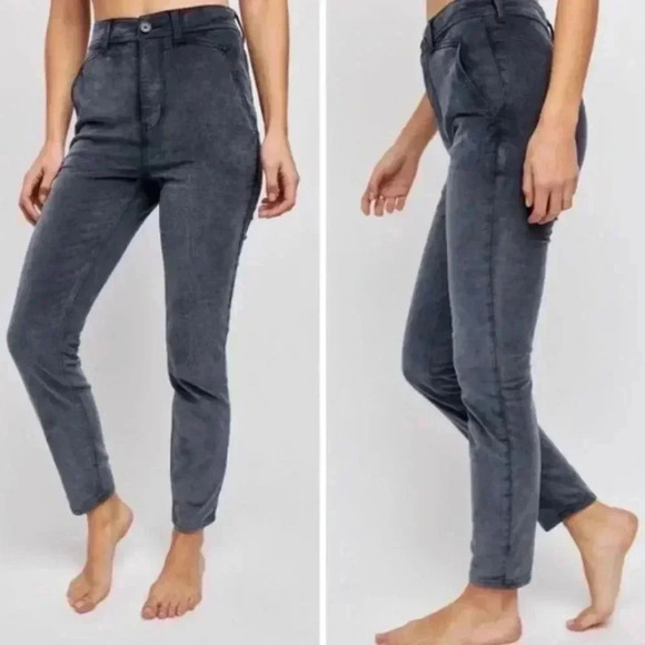 Free People Women's Fine Line Straight Leg Crop Jeans Black Corduroy - Picture 3 of 5